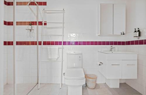 South Yarra Hotel | Simple Comfort - One bedder in South Yarra