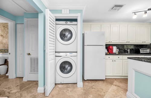 West Palm Beach Apartment | Simple & Cozy WPB Apartment #5