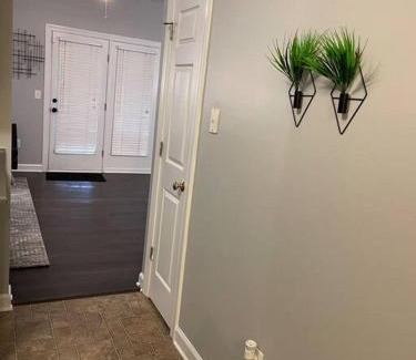 Southwest Raleigh Apartment | Simple Elegant Townhouse DT Raleigh NCSU