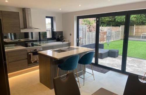Northampton Apartment | Simple Luxury 2Bed Cosy Bungalow
