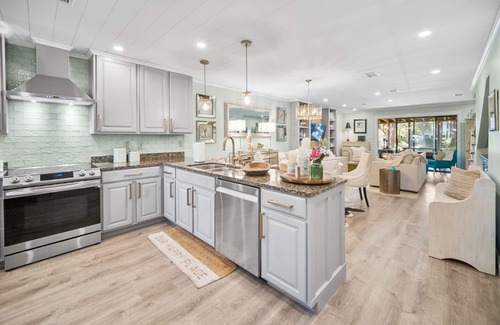 Seagrove Beach House | “Simply Seagrove” | Waterfront Townhome | Kayaks included| Seagrove Beach Florida
