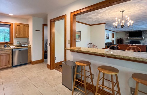 Cooperstown - Otsego Lake House | Simply The Best Lake Frontage! 4 Bedroom/3 Bath, Private Beach, Great Sunsets!