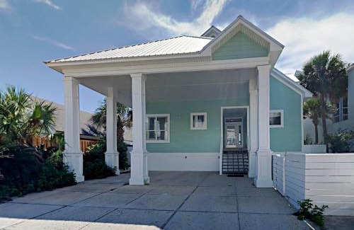 Crescent Beach House | Simply The Best