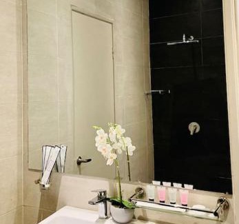 Bandar Kota Bharu Apartment | SINA TROIKA RESIDENCE KOTA BHARU 2BR WiFi NETFLIX POOL