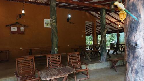 Kalawana Hotel | Sinaja birds lodge