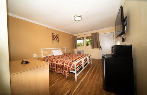 Northeast Miami Hotel | Sinbad Motel