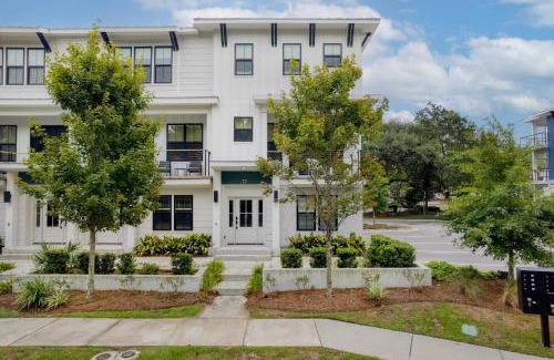 Mount Pleasant House | Sincerely Shem- 7 min to Beach and Dtwn