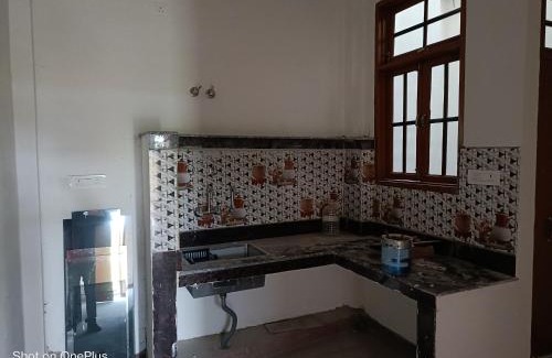 Mohanlalganj House | SINGHASAN HOMESTAY