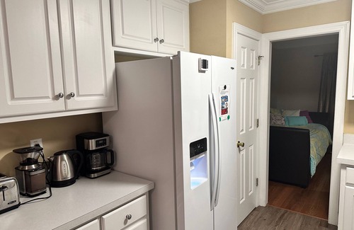 Greenville House | Single 3 Bedroom 2 Bath House in a nice neighborhood