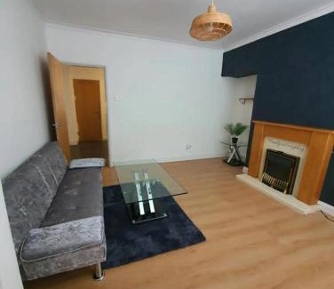 Middleton House | Single Bedroom 96GLA Greater Manchester