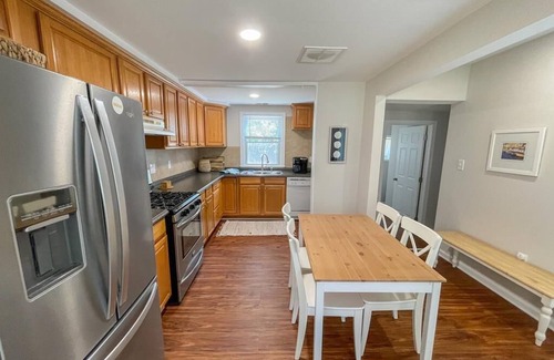 North Cape May House | Single Family Home (3BR/2BA) In North Cape May By Cape May Lewes Ferry and Bay!
