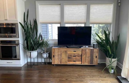Avondale House | Single Family Home in Logan w/2 Car Garage