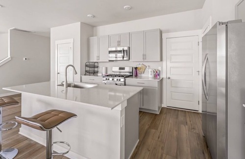 Lebanon Villa | Single home downtown Lebanon TN
