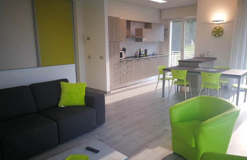 Malcesine House | Single house, 2 double and 1 single room A/C and wifi "La Svolta Holidays"