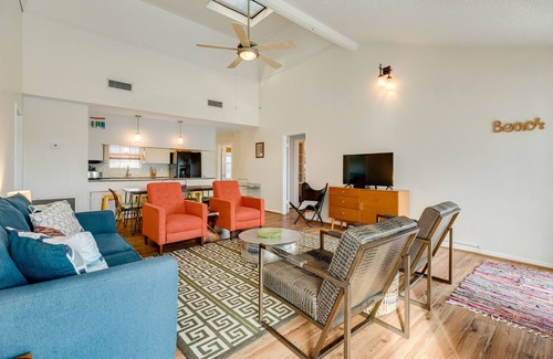 Pirates Beach House | Single Level Beachside Home, Great for Families & Dog Friendly - Walk to Beach