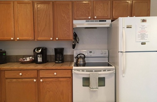 Yachats House | Single level home, near beach. Ultra clean. Great location -Walk to everything!