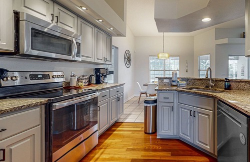 Ono Island House | Single-level home with fenced yard, private pool & washer/dryer