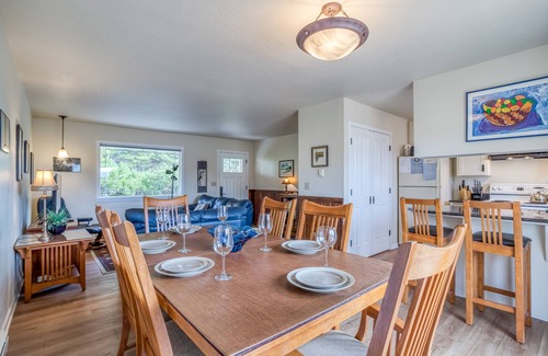Bayshore House | Single-level, Modern Comfort, 2 Blocks from Beach and Bayshore Beach Club pool!