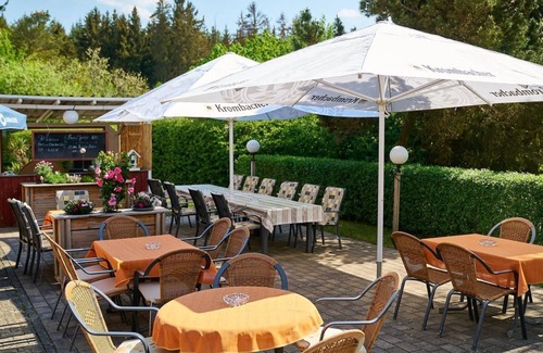 Kirchberg House | Single room, shower/WC, TV - Landhotel Karrenberg