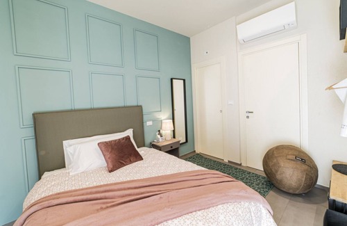 Pescara Bed & Breakfast | Single room with double bed, private bathroom 700mt from the airport