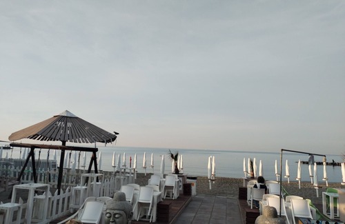 Quartiere XXXIII Lido di Ostia Ponente Apartment | Single room with bathroom in front of the sea