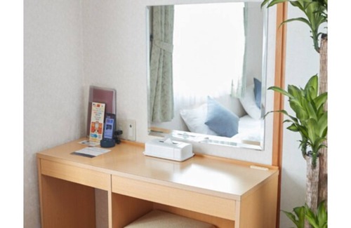 Oroku Hotel | Single roomnonsmoking 3 stations from Naha Airp / Naha Okinawa