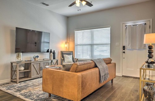 Fredericksburg Apartment | Single-Story Condo Less Than 1 Mile From Downtown!