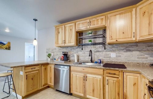 Fairbanks House | Single story townhouse in quiet neighborhood w fast access to main attractions!