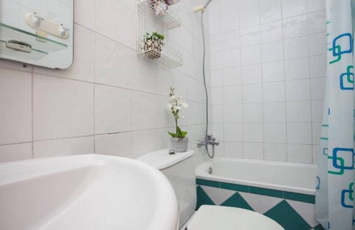 Aiora Apartment | Singular Stays Maritim