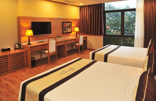 Bac Tu Liem Hotel | Sinh Plaza Hotel an oasis at the heart of Cau Giay district