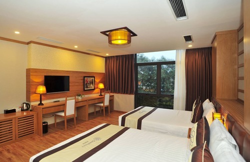 Bac Tu Liem Hotel | Sinh Plaza Hotel an oasis at the heart of Cau Giay district