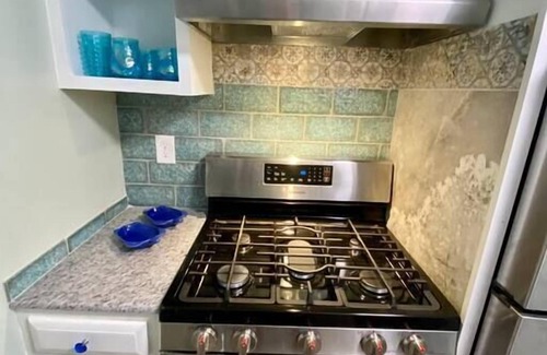 Plymouth House | Sintra*romantic*near beach*private outdoor shower