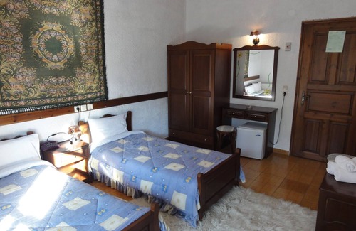 Skotina Hotel | Sintrivanis Mountain