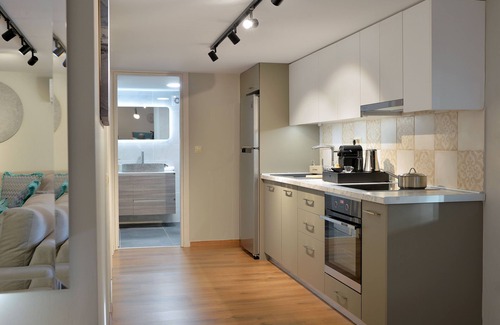 Gargaliani Apartment | Sir T Grand apartment...an ideal choice for a family or a group of friends!