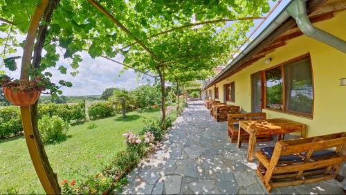 Sinemoretz House | Sirius Guest House