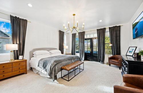 Sister Bay House | Sister Bay Haus - Luxury - Walk To Northern Haus