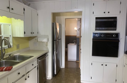 Sister Bay House | Sister Bay Lake Front Dog Friendly Bikes Grill Fire Pit New Piers & Boat Slips