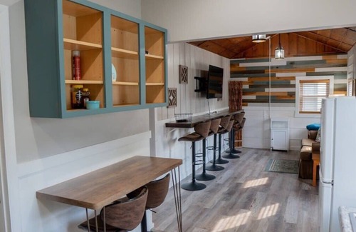 Sister Lakes Cabin | Sister Lake Cottages - Unit 5