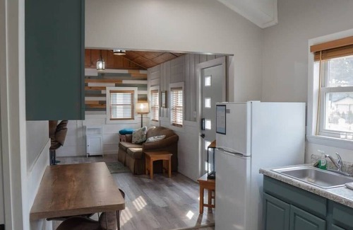 Sister Lakes Cabin | Sister Lake Cottages - Unit 5
