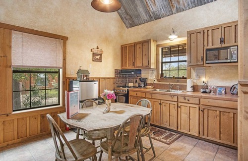 Boerne House | SisterCreek Ranch Other Cabin