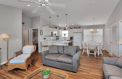 Indian Pass House | Sit Gulf Front On The Screen Porch At Indian Pass, Single Level Home