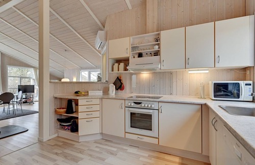Skodshoved House | "Sitka" - 250m from the sea by Interhome