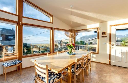 Manzanita House | Sitka House MCA#1354