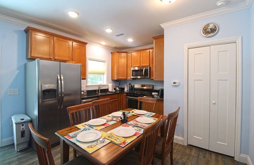 Bryson City Cabin | Sitting on the Rock- Bryson Village