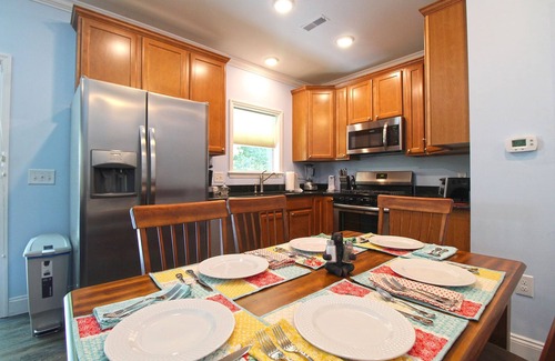 Bryson City Cabin | Sitting on the Rock- Bryson Village