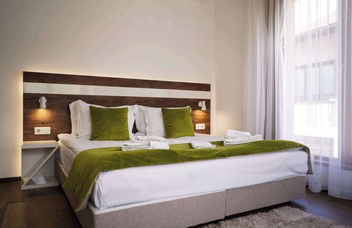 Banya Apartment | Situated 6.3km from Bansko Guest House Wishmore in the new spa destination Banya