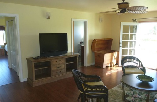 Pepeekeo House | Six Bedroom House, Perfect for Families and groups