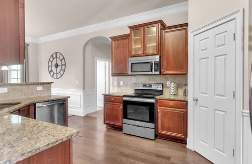 Cliftondale House | Six Flags, Airport, Atlanta Great Location