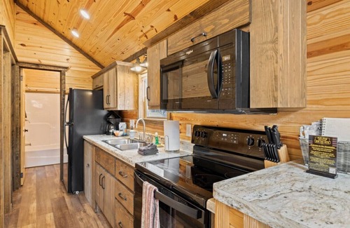 Dillsboro House | SIX Riverfront Properties on the Tuck!