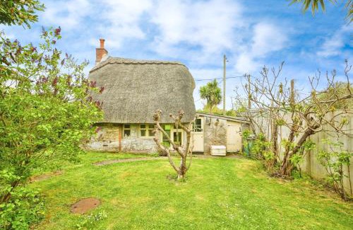 Yarmouth House | Sixpenny Cottage